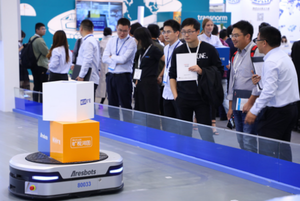 中 AI 기업 메그비, 창고 자동화 로봇 선보여